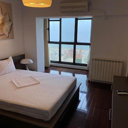 Magic Blue Sea Apartment Констанца Екстериор снимка