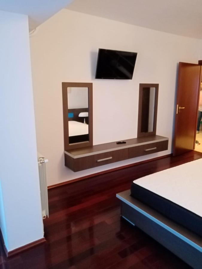 Magic Blue Sea Apartment Констанца Екстериор снимка